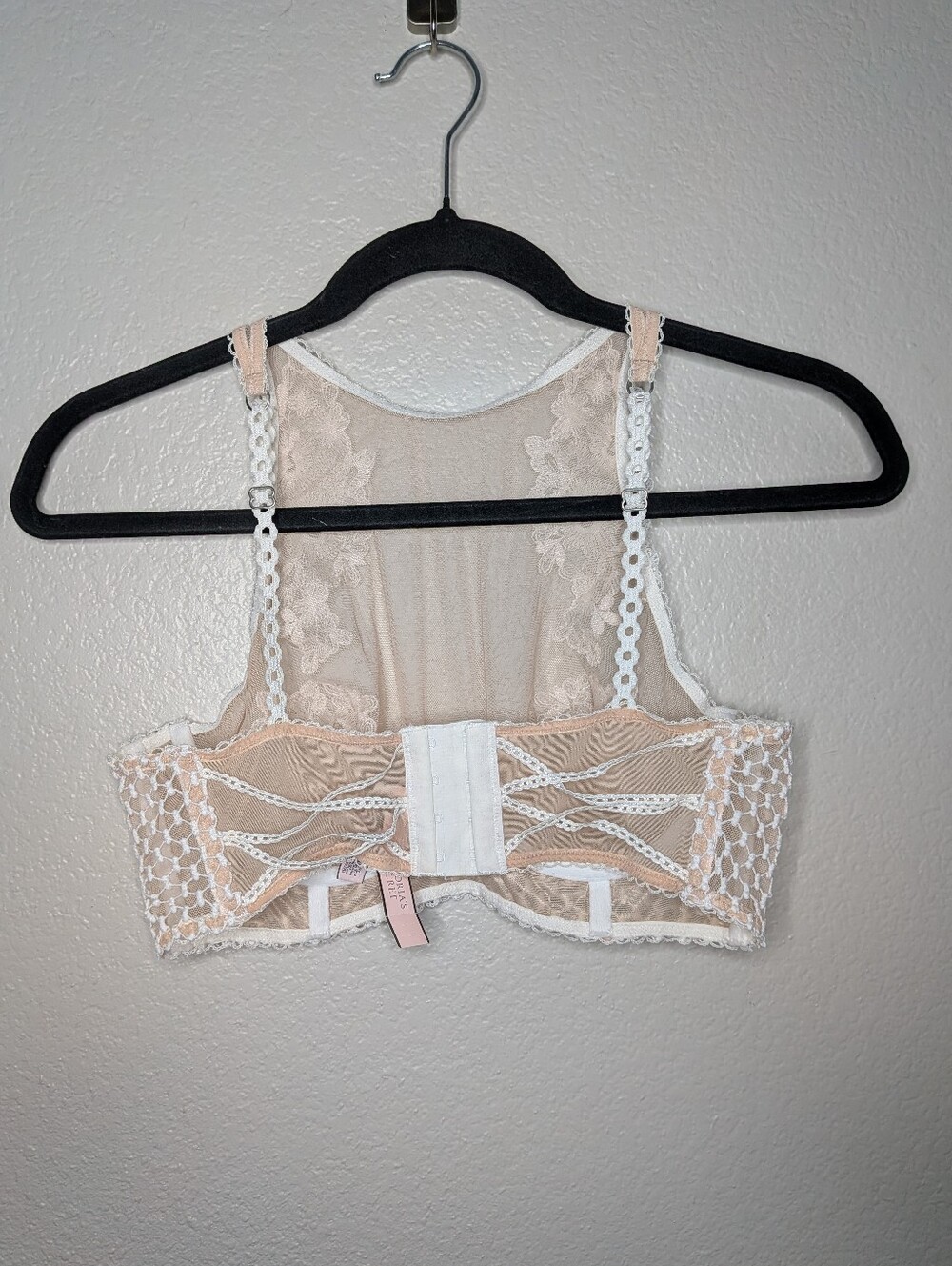New Victoria's Secret Dream Angels Tan High Neck Embroidered Floral Bra 34C NWT - Picture 4 of 7